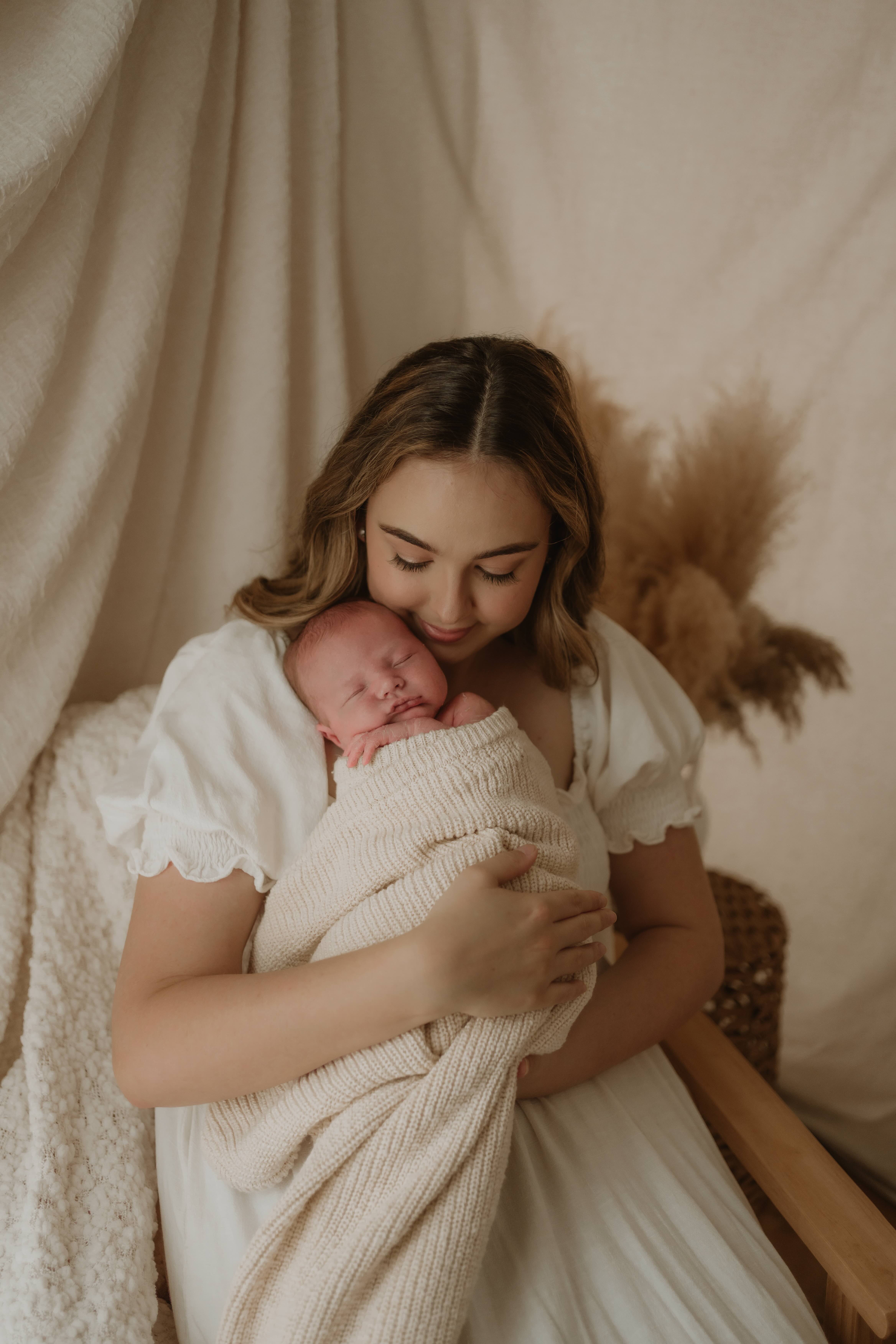 Picture of Tam and newborn